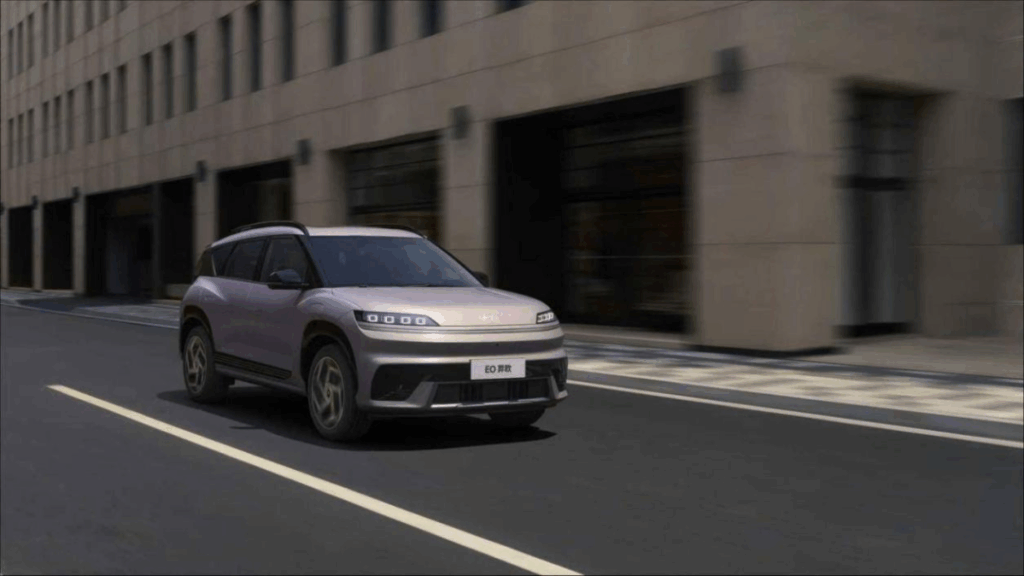 【一周车话】PPT上32个大字，北京现代在内涵谁？