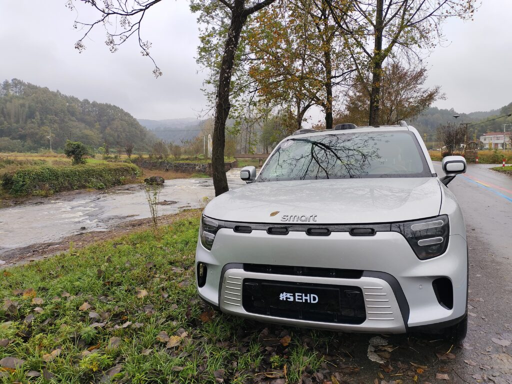 从郑州到六安，开着Smart精灵#5 EHD，我竟在暴雨中跑出了"无焦虑"的快感！