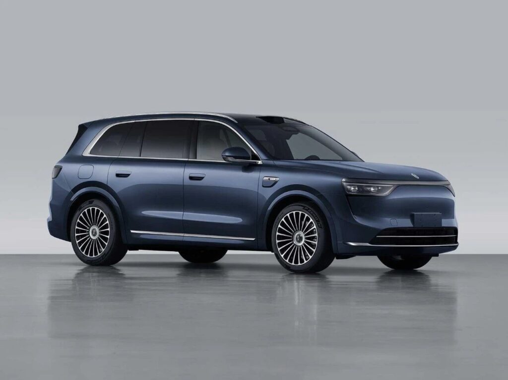 百万辆累计交付+超6.8万月销，鸿蒙智行10月拿下双成就