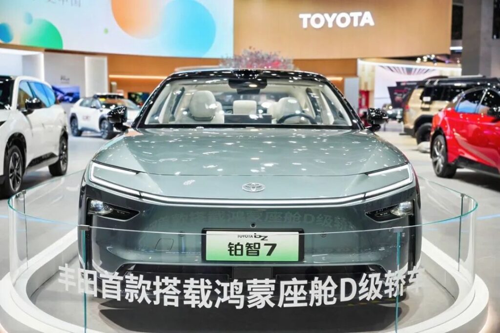 进博会上的丰田“味道”：多路径技术调和中国消费新需求