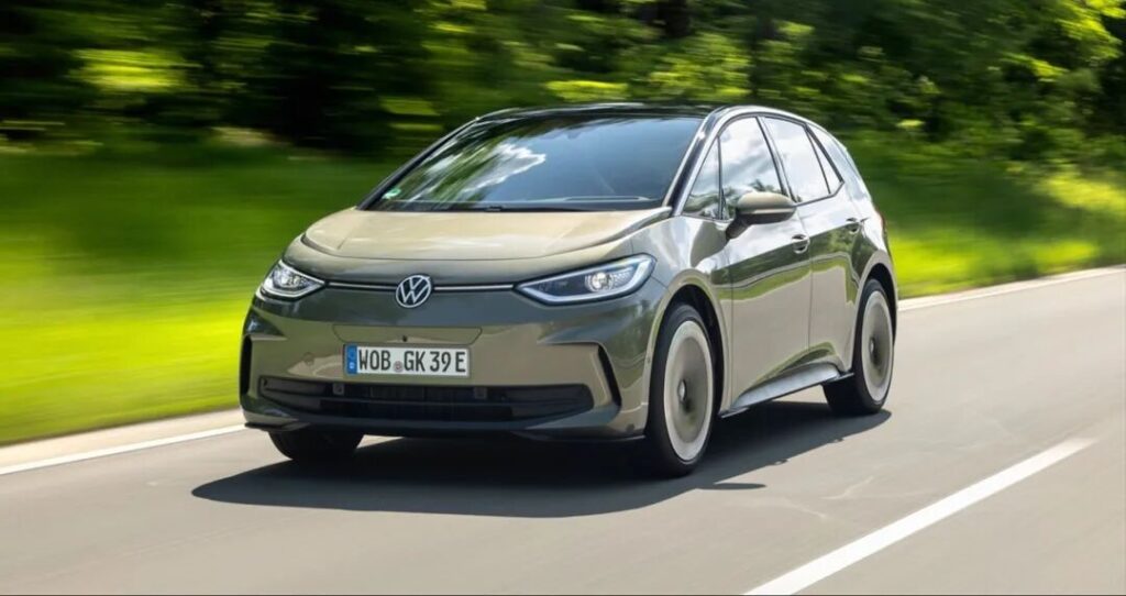 丰田暂停建厂，固态电池又“不行”了？