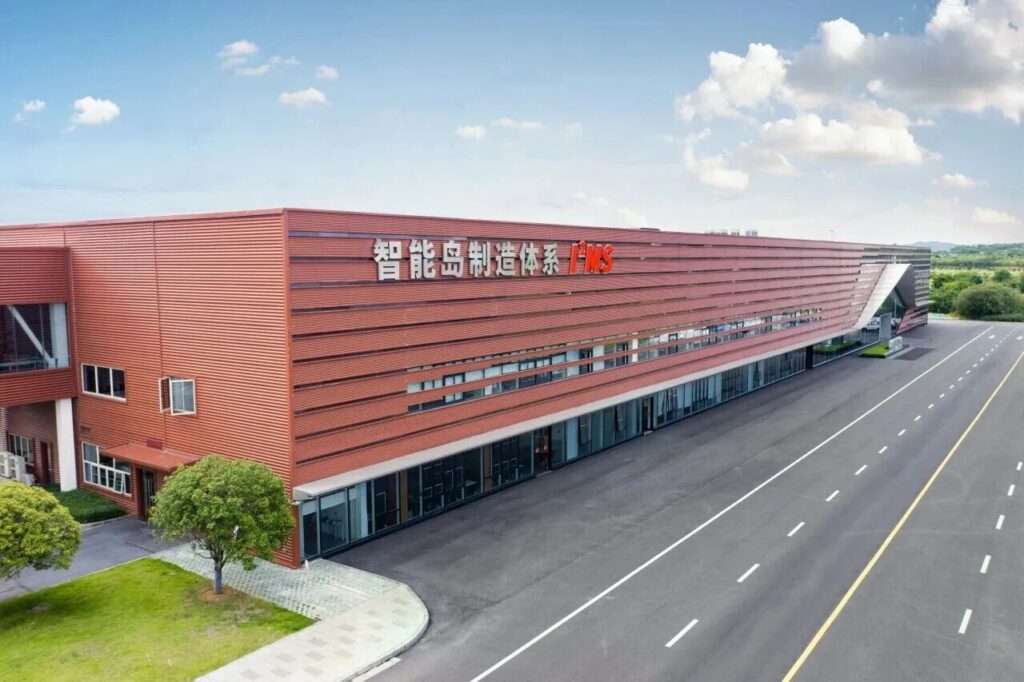 入选首批 “领航级智能工厂” ，五菱凭什么成为“车企唯一”