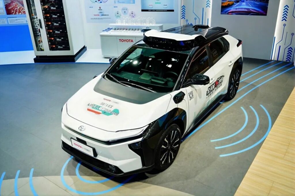 进博会上的丰田“味道”：多路径技术调和中国消费新需求