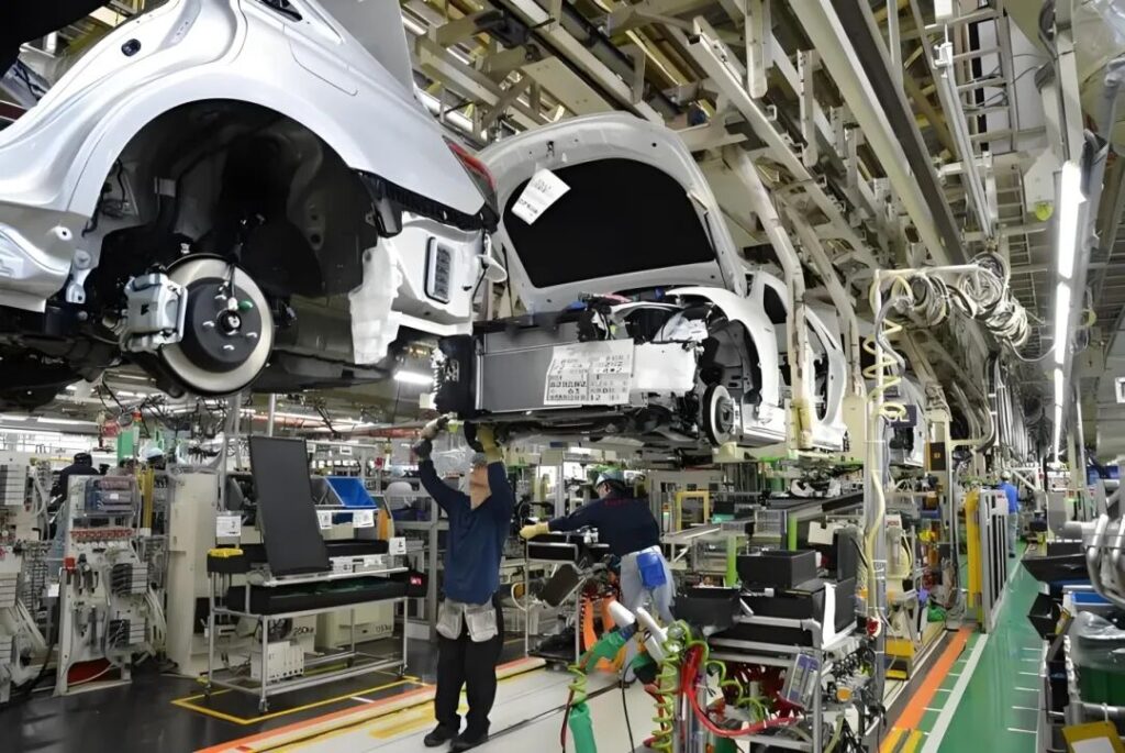 日本，又给日本汽车捅刀了