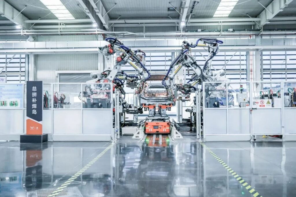入选首批 “领航级智能工厂” ，五菱凭什么成为“车企唯一”