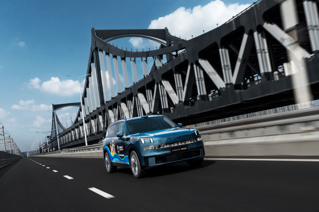 吉利30万月销破造车马拉松PB，银河跑出最快百万纪录丨一句话点评