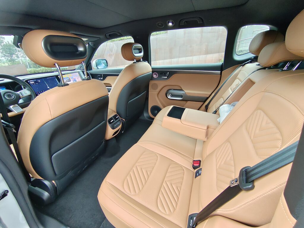 从郑州到六安，开着Smart精灵#5 EHD，我竟在暴雨中跑出了"无焦虑"的快感！