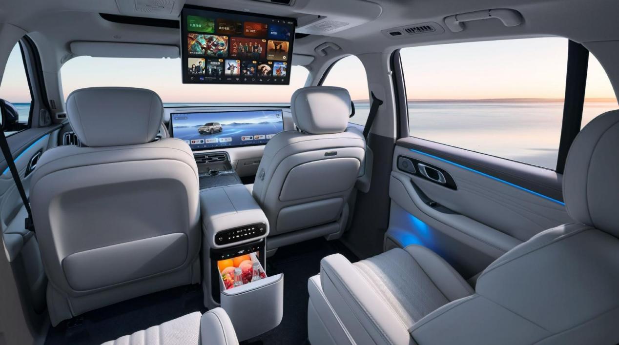 2万辆下线，银河M9高质量撑起吉利新能源野心