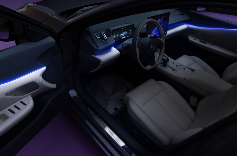 东风日产公布“油电同智”战略首车：天籁·鸿蒙座舱新车首发亮相