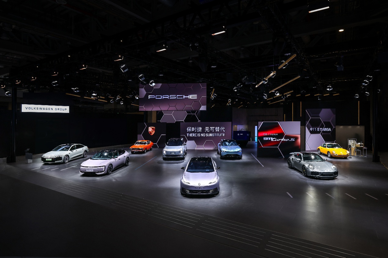 全勤生保时捷携再登进博会，两款911演绎经典与创新的时代对话