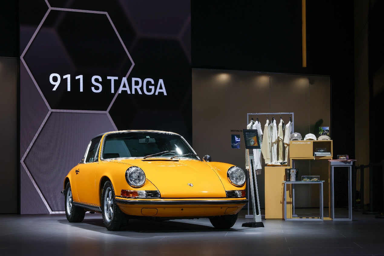 全勤生保时捷携再登进博会，两款911演绎经典与创新的时代对话