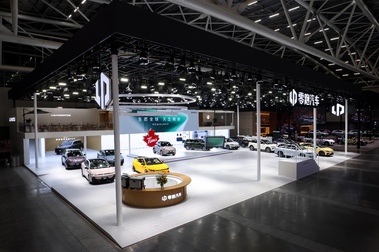 又推新了，零跑A10广州车展全球首秀