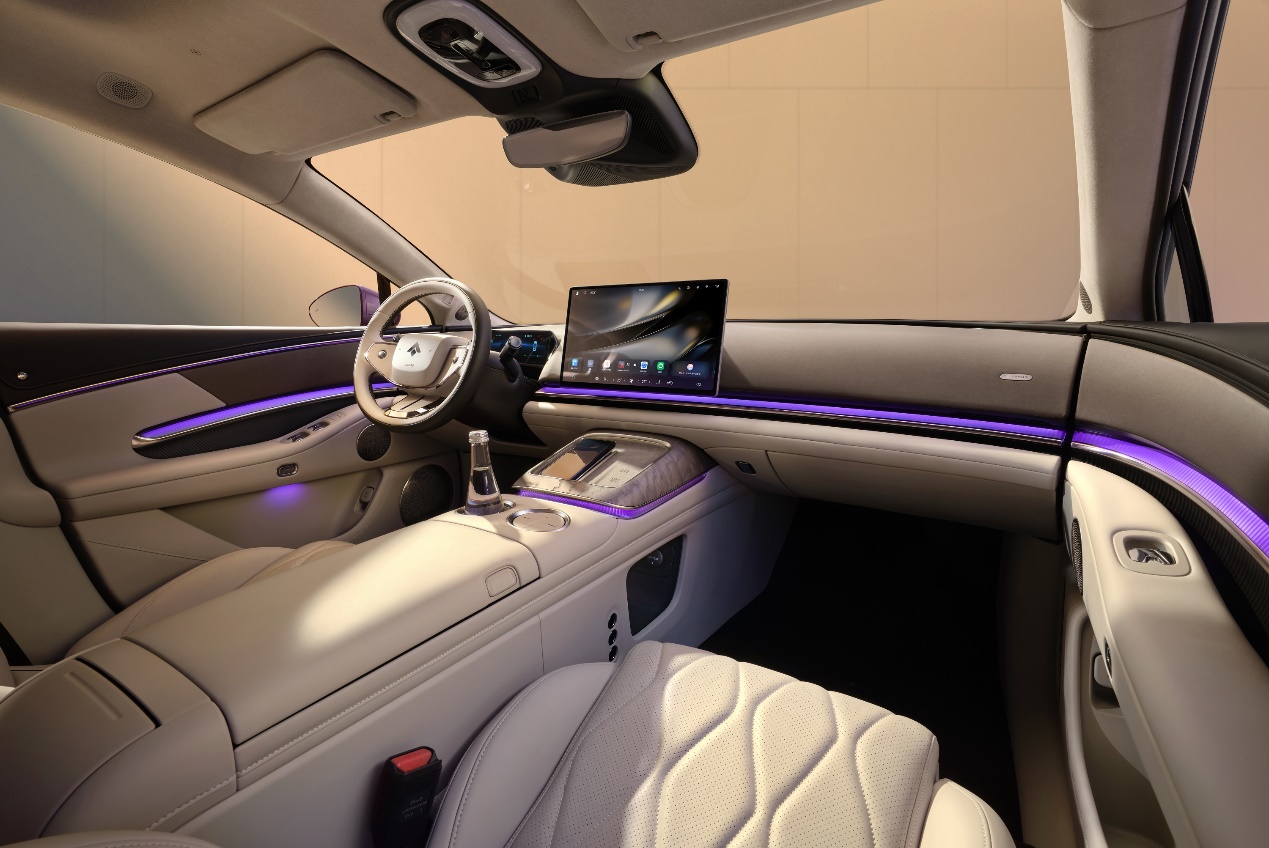 华系双智旗舰轿车，广汽昊铂A800全力打造智慧新出行