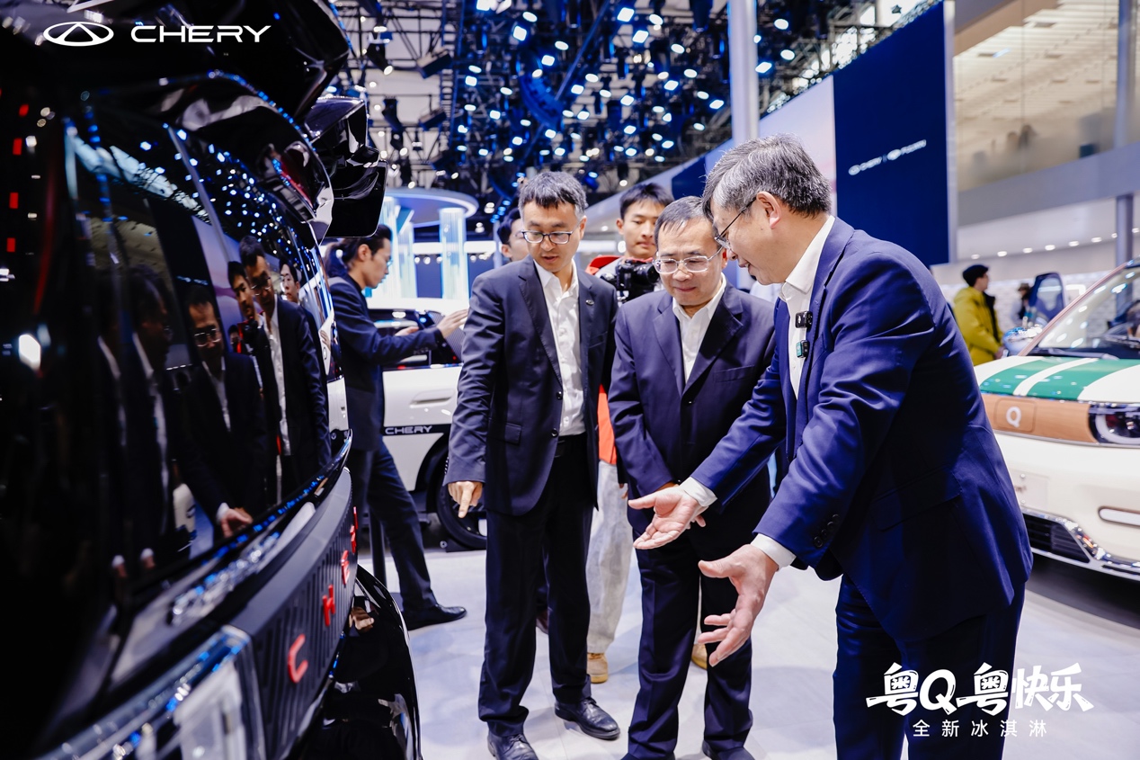 全新QQ3与全新冰淇淋出征2025广州车展，“粤”动智电时尚新风潮