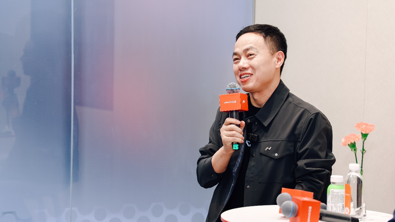 专访李斌与沈斐：纯电大三排的黄金时代已经到来