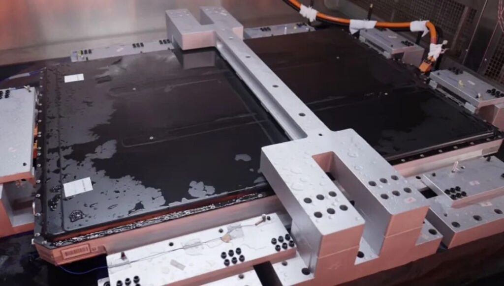 华为“做电池”，新能源汽车不怕起火了？