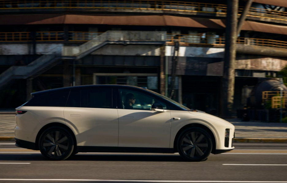 回归创始人模式，理想向具身智能企业加速迈进