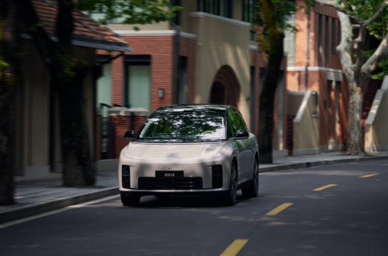 回归创始人模式，理想向具身智能企业加速迈进