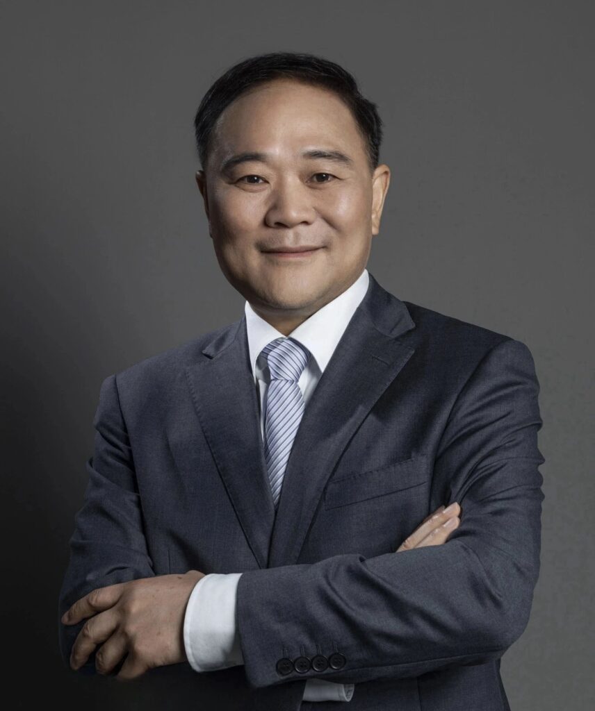 李书福交棒管理层，吉利迎来职业经理人时代