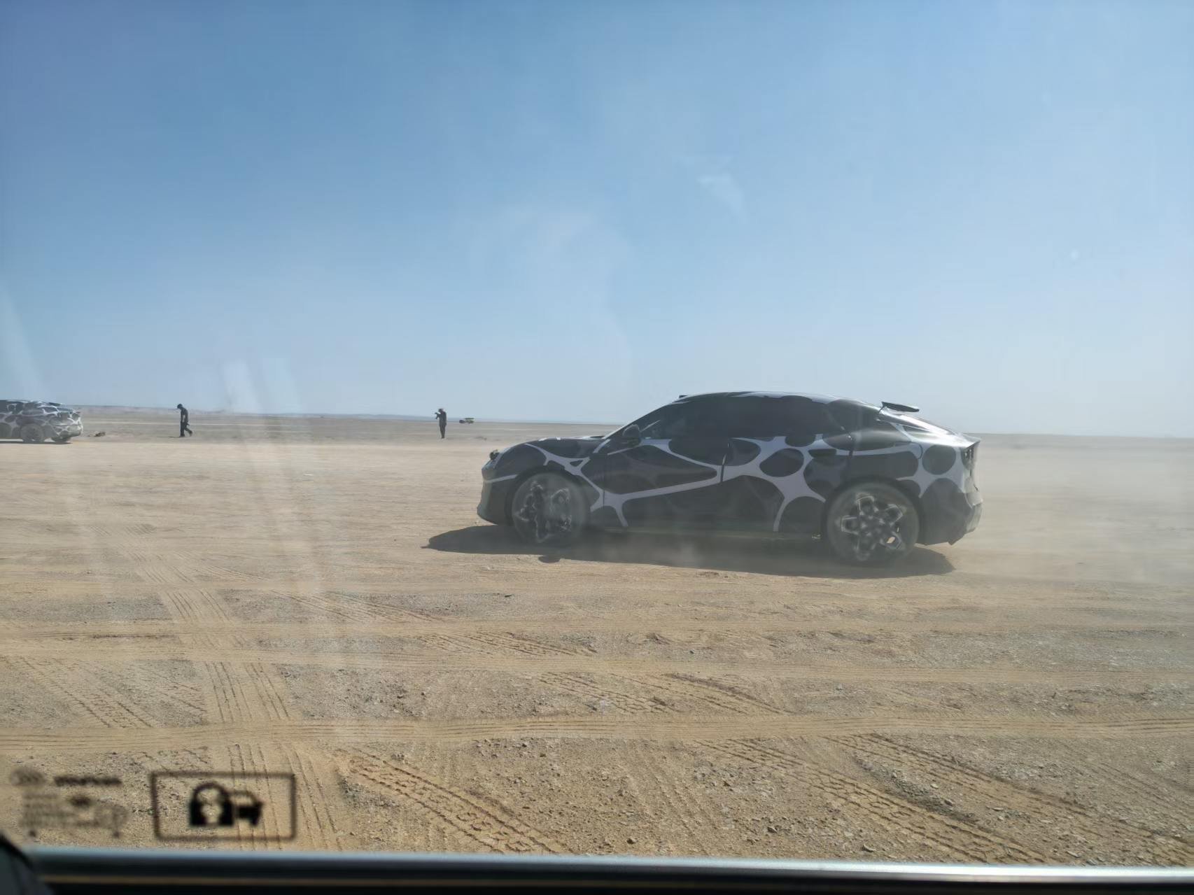 AIVA ME7 驶入吐鲁番：AI 原生汽车，先过 80℃高温这道关